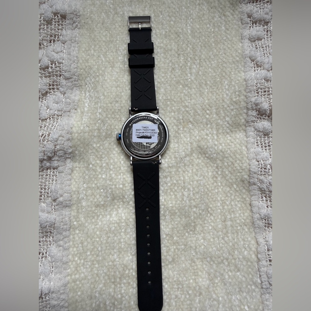 Timex Standard Diver 43mm Black Silicon Band - Picture 8 of 9